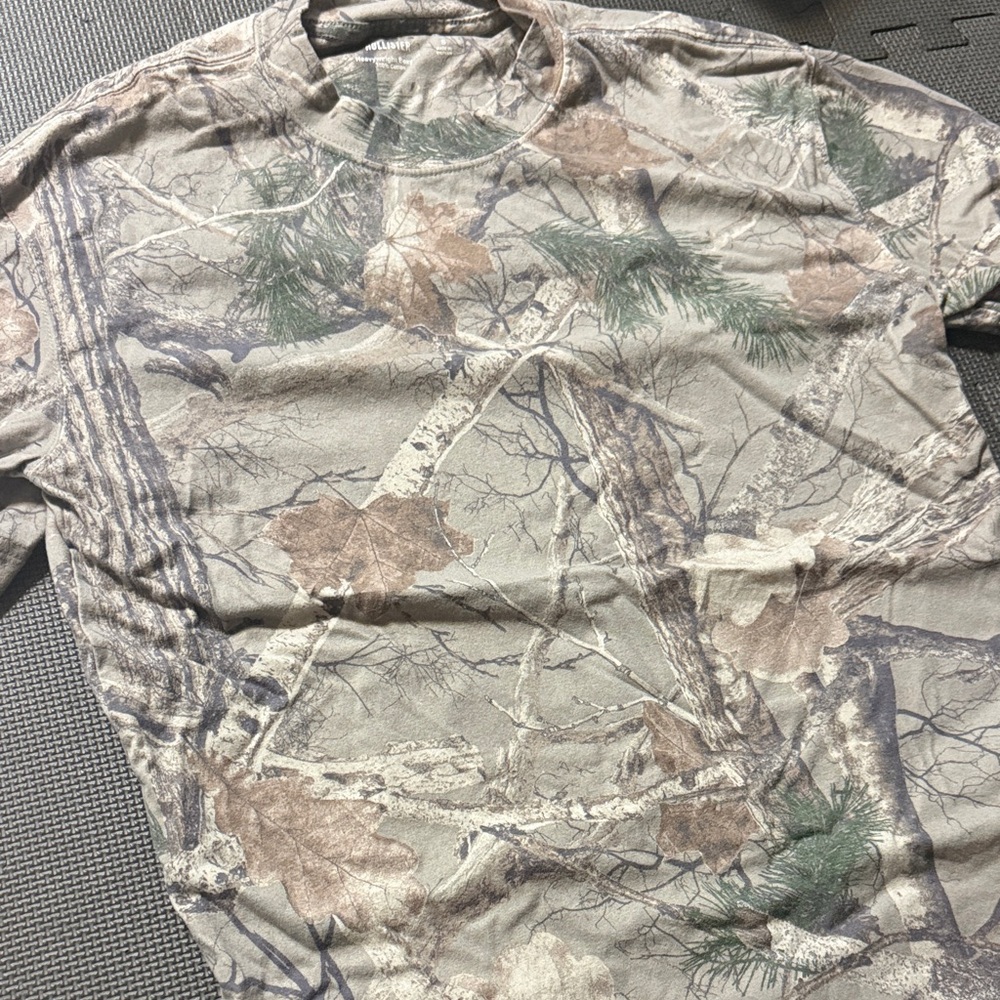 Hollister Boxy Camo T-Shirt